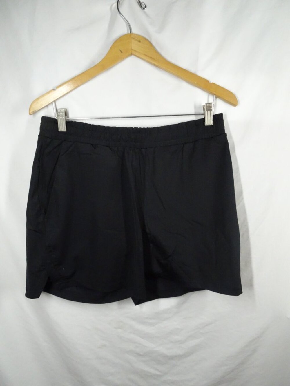 Spyder Active Men Athletic Black Shorts Size L